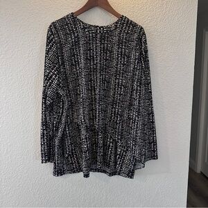 Susan Graver Plus 3X Black White Geometric Print Pleated Blouse Top Career Chic